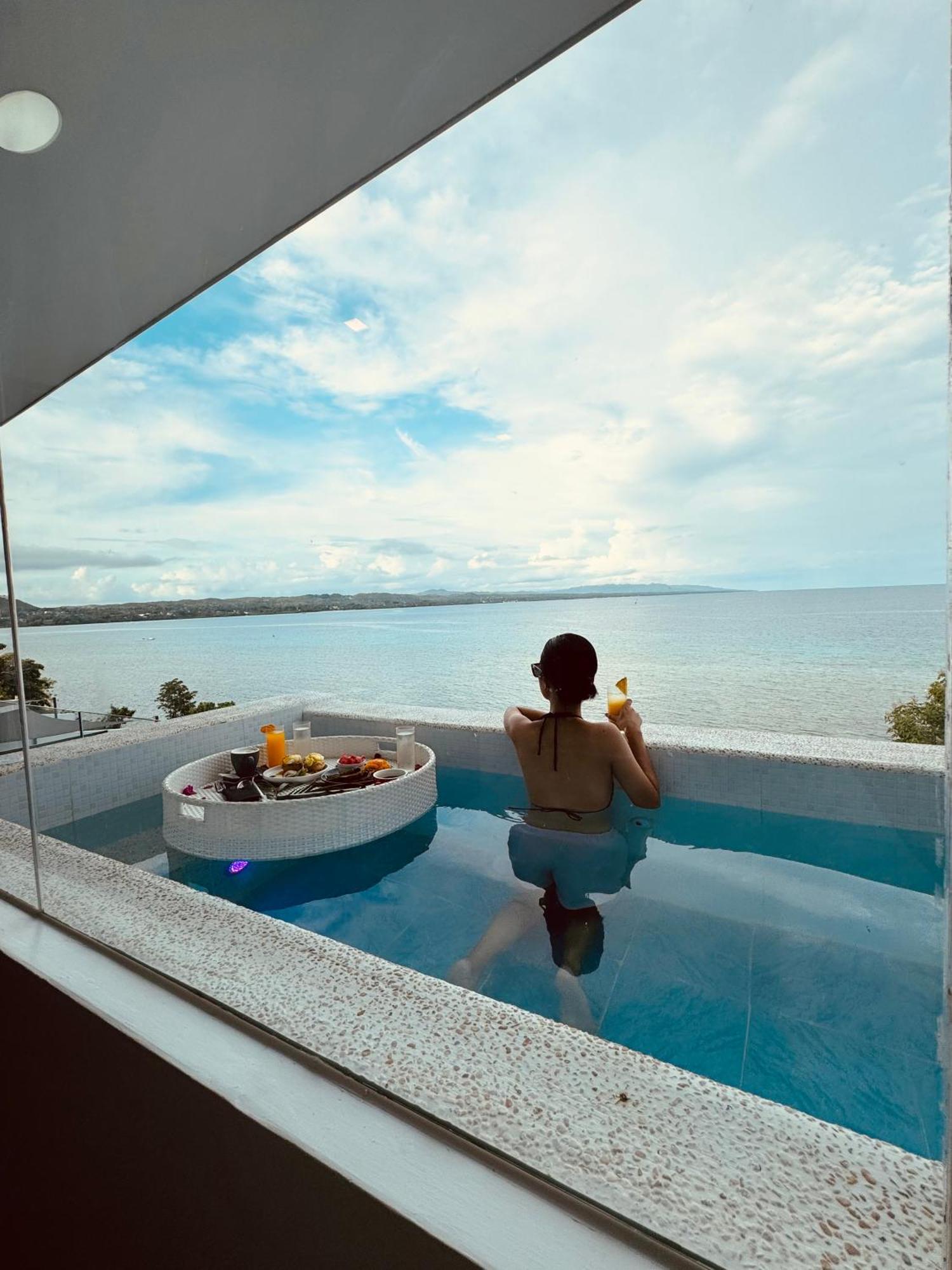 Epic Suites Bohol Adults Only Dauis Extérieur photo